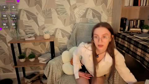 Snapshot of lorettedarsi chatting on 04.14.26 lorettedarsi online show from 04.14.26