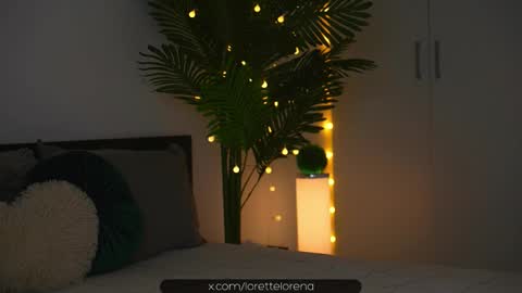 Snapshot of lorettelorenaa chatting on 10.14.25 LoretteLorena online show from 10.14.25