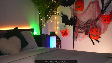 Snapshot of lorettelorenaa chatting on 10.26.25 LoretteLorena online show from 10.26.25