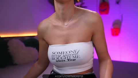 Snapshot of lorettelorenaa chatting on 10.27.25 LoretteLorena online show from 10.27.25