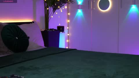 Snapshot of lorettelorenaa chatting on 11.10.25 LoretteLorena online show from 11.10.25