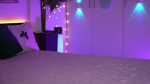 Snapshot of lorettelorenaa chatting on 12.16.25 LoretteLorena online show from 12.16.25