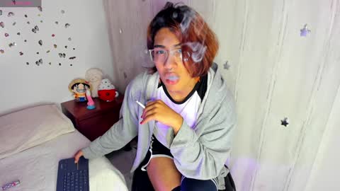 LorettMatthew online show from 01.05.25