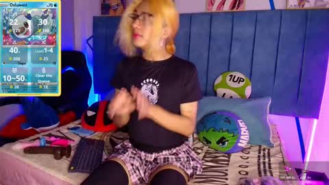 LorettMatthew online show from 11.08.25