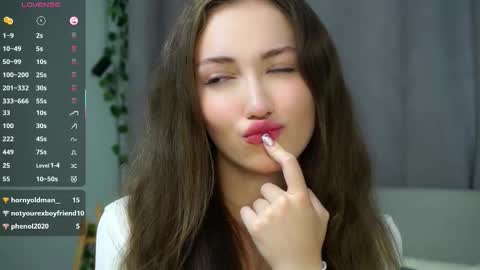 Naomi online show from 10.01.25