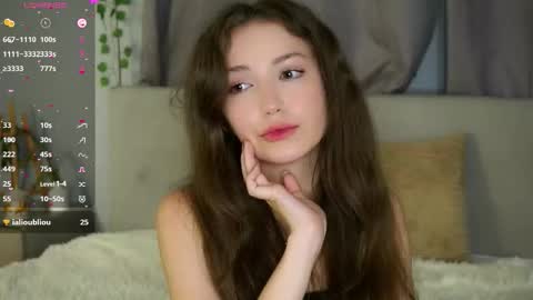 Naomi online show from 10.12.25