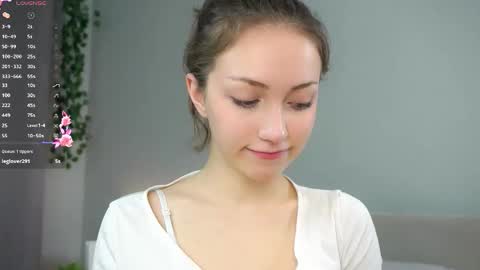 Naomi online show from 11.11.25