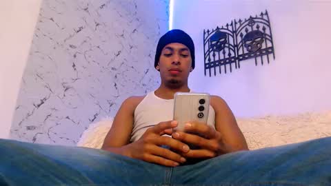 Lorian Vikel  online show from 10.19.25