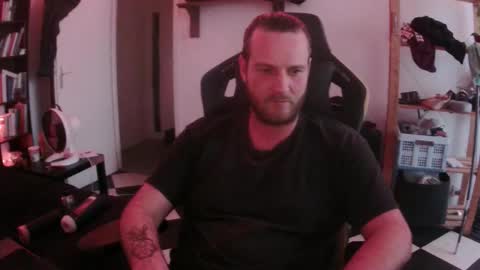 Snapshot of lorigon06 chatting on 09.13.25 Lorigon online show from 09.13.25