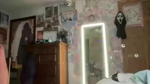 Lorelai Kane online show from 10.10.25