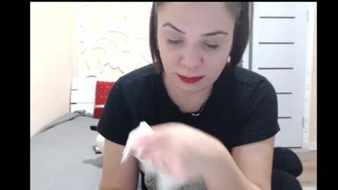 Snapshot of lorragrey chatting on 12.21.24 LorraGrey online show from 12.21.24