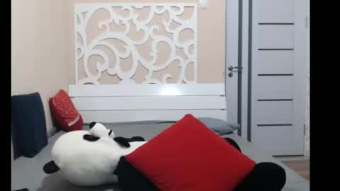 Snapshot of lorragrey chatting on 01.12.25 LorraGrey online show from 01.12.25