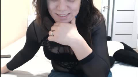 Snapshot of lorragrey chatting on 02.03.25 LorraGrey online show from 02.03.25