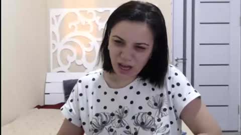 Snapshot of lorragrey chatting on 03.11.25 LorraGrey online show from 03.11.25