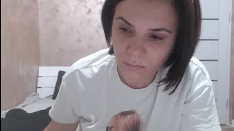 Snapshot of lorragrey chatting on 10.01.25 LorraGrey online show from 10.01.25