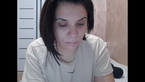 Snapshot of lorragrey chatting on 10.28.25 LorraGrey online show from 10.28.25