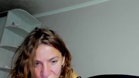 Snapshot of lost_moon chatting on 10.11.25 lost_moon online show from 10.11.25