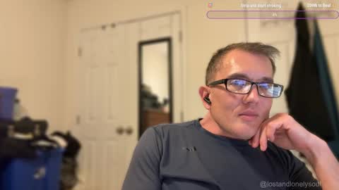 Snapshot of lostandlonelysoul chatting on 09.21.25 Hazemir online show from 09.21.25