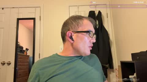 Snapshot of lostandlonelysoul chatting on 09.29.25 Hazemir online show from 09.29.25