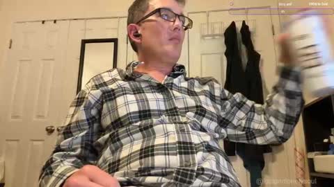 Snapshot of lostandlonelysoul chatting on 10.20.25 Hazemir online show from 10.20.25