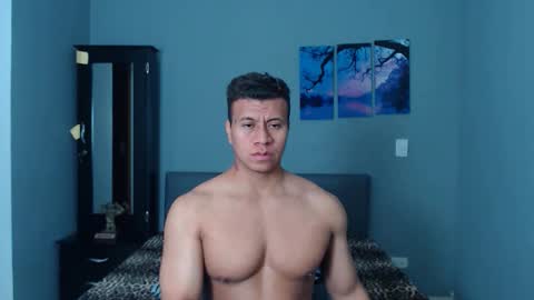 Snapshot of lothbrok_strong chatting on 11.13.25 lothbrok online show from 11.13.25