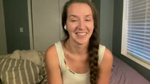Snapshot of lothlori chatting on 06.24.26 lothlori online show from 06.24.26