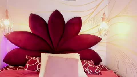 Lotti online show from 02.12.26