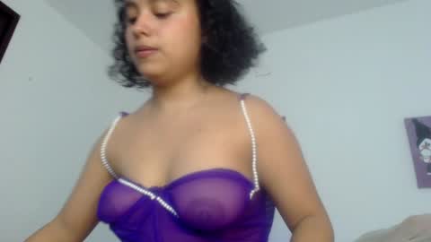 lou_cuteee online show from 01.28.25