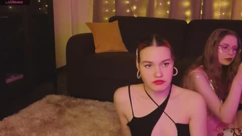 Snapshot of louannbisignano chatting on 09.24.25 Riley online show from 09.24.25