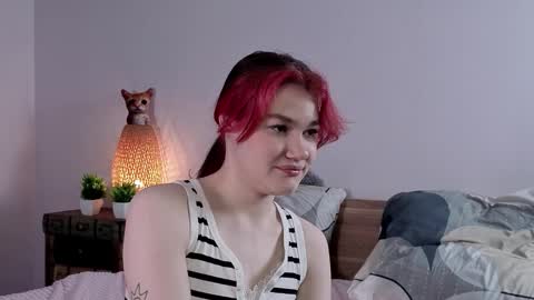 Snapshot of louannbisignano chatting on 10.17.25 Riley online show from 10.17.25