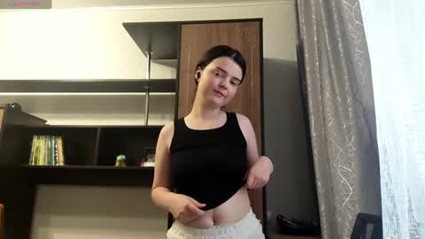 Esma online show from 06.25.26