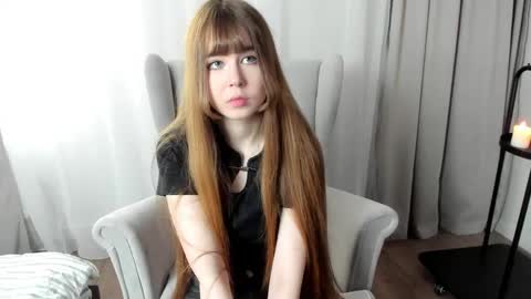 Snapshot of louettakarn chatting on 05.13.26 Sade online show from 05.13.26