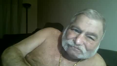 louis_chokdee online show from 12.15.24