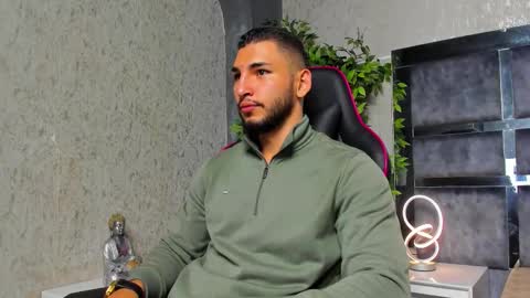 Louis online show from 10.17.25