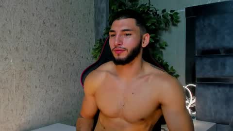 Louis online show from 11.15.25