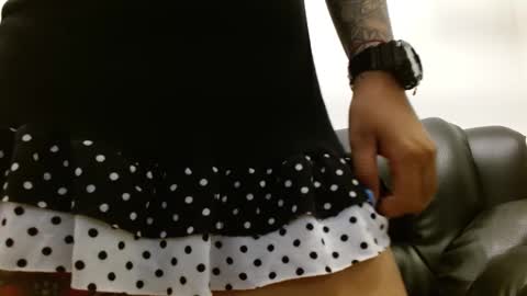 Snapshot of louis_k chatting on 02.10.25 Louis K online show from 02.10.25