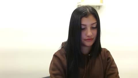 Snapshot of louis_k chatting on 10.12.25 Louis K online show from 10.12.25