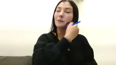 Snapshot of louis_k chatting on 10.27.25 Louis K online show from 10.27.25