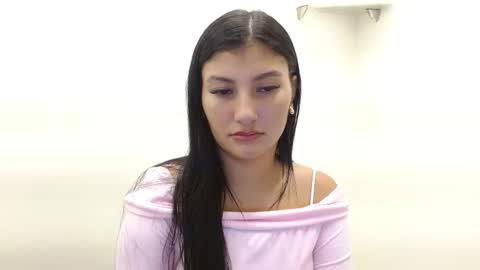 Snapshot of louis_k chatting on 11.07.25 Louis K online show from 11.07.25