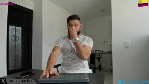 Snapshot of louis_marley_ chatting on 12.05.24 louis_marley_ online show from 12.05.24