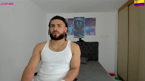 Snapshot of louis_marley_ chatting on 12.16.24 louis_marley_ online show from 12.16.24