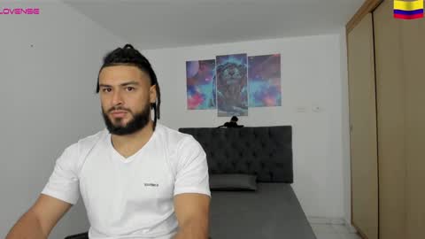 Snapshot of louis_marley_ chatting on 12.28.24 louis_marley_ online show from 12.28.24