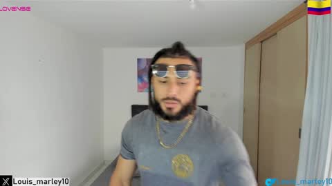 Snapshot of louis_marley_ chatting on 01.01.25 louis_marley_ online show from 01.01.25