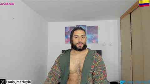 Snapshot of louis_marley_ chatting on 01.02.25 louis_marley_ online show from 01.02.25