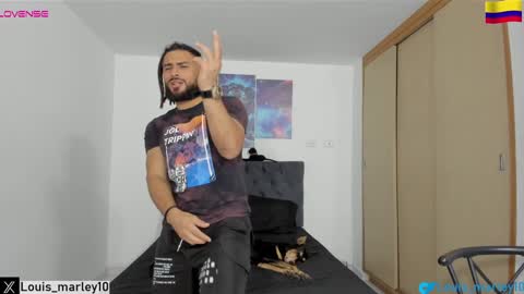 Snapshot of louis_marley_ chatting on 01.23.25 louis_marley_ online show from 01.23.25