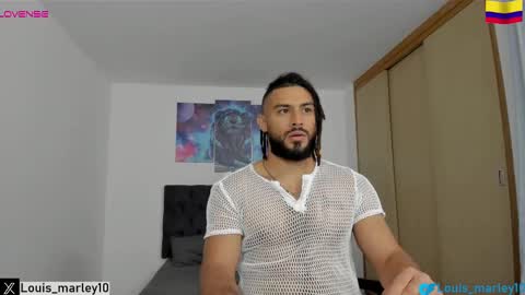 Snapshot of louis_marley_ chatting on 02.11.25 louis_marley_ online show from 02.11.25