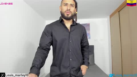 Snapshot of louis_marley_ chatting on 02.15.25 louis_marley_ online show from 02.15.25