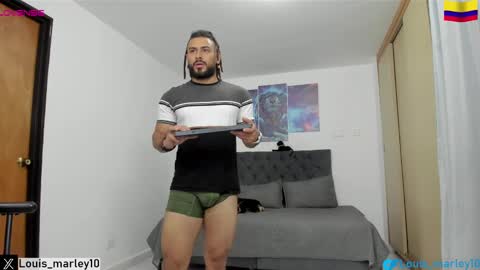 Snapshot of louis_marley_ chatting on 02.24.25 louis_marley_ online show from 02.24.25