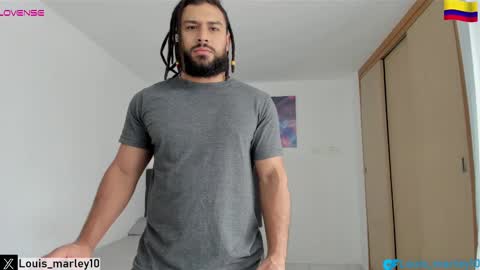 Snapshot of louis_marley_ chatting on 09.19.25 louis_marley_ online show from 09.19.25