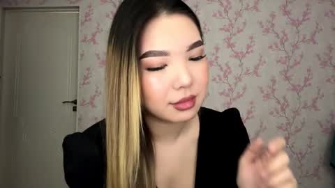 Loulse online show from 03.26.26